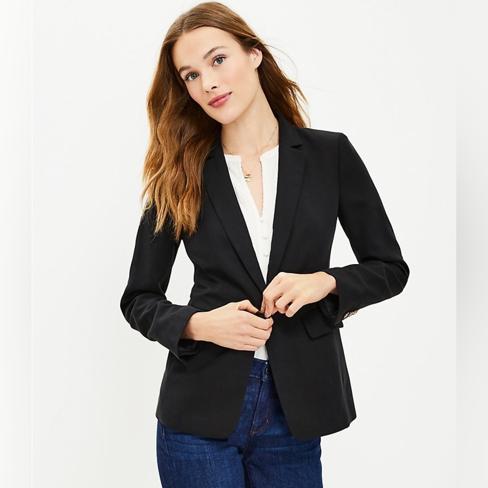Ann Taylor loft Petite Fluid Modern Blazer size 0P
